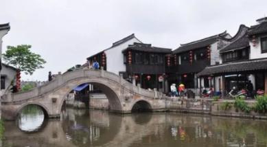 即墨男儿立新功，军地联合送喜报——青岛市即墨区军地联合为荣立二等功现役军人家庭送喜报